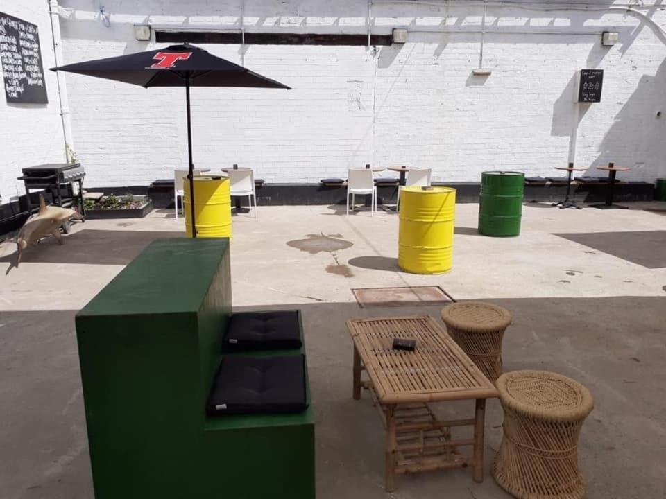 The Whisky Vaults Hotel Оубън Екстериор снимка